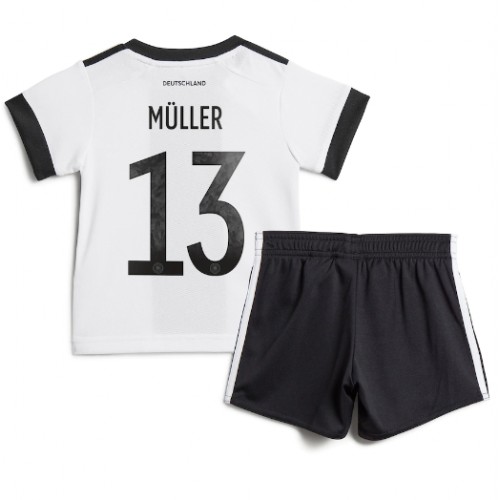 Tyskland Thomas Muller #13 kläder Barn VM 2022 Hemmatröja Kortärmad (+ korta byxor) Tyskland Thomas Muller #13 kläder Barn VM 2022 Hemmatröja Kortärmad (+ korta byxor)